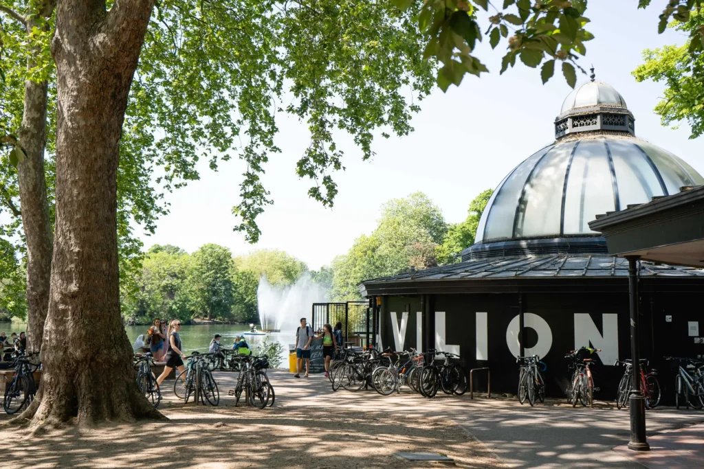 pavilion cafe in Victoria park 
